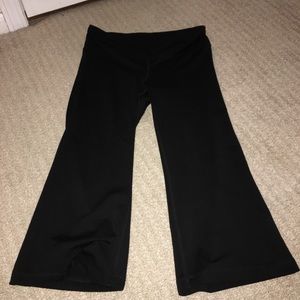 Gap Body black crop pants